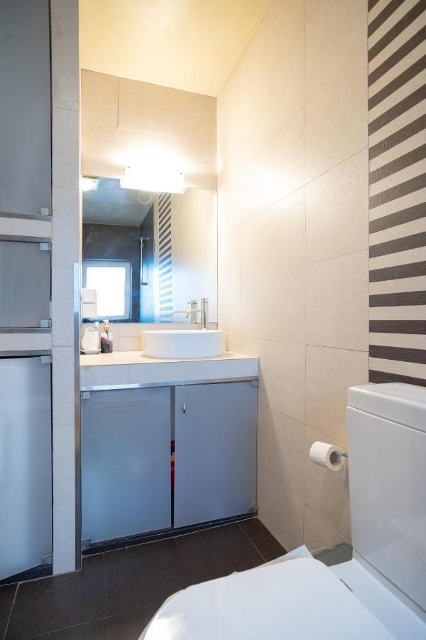 Acropolis Metro St.3 Bedrοοms 6 Persons Maisonette Athen Eksteriør bilde