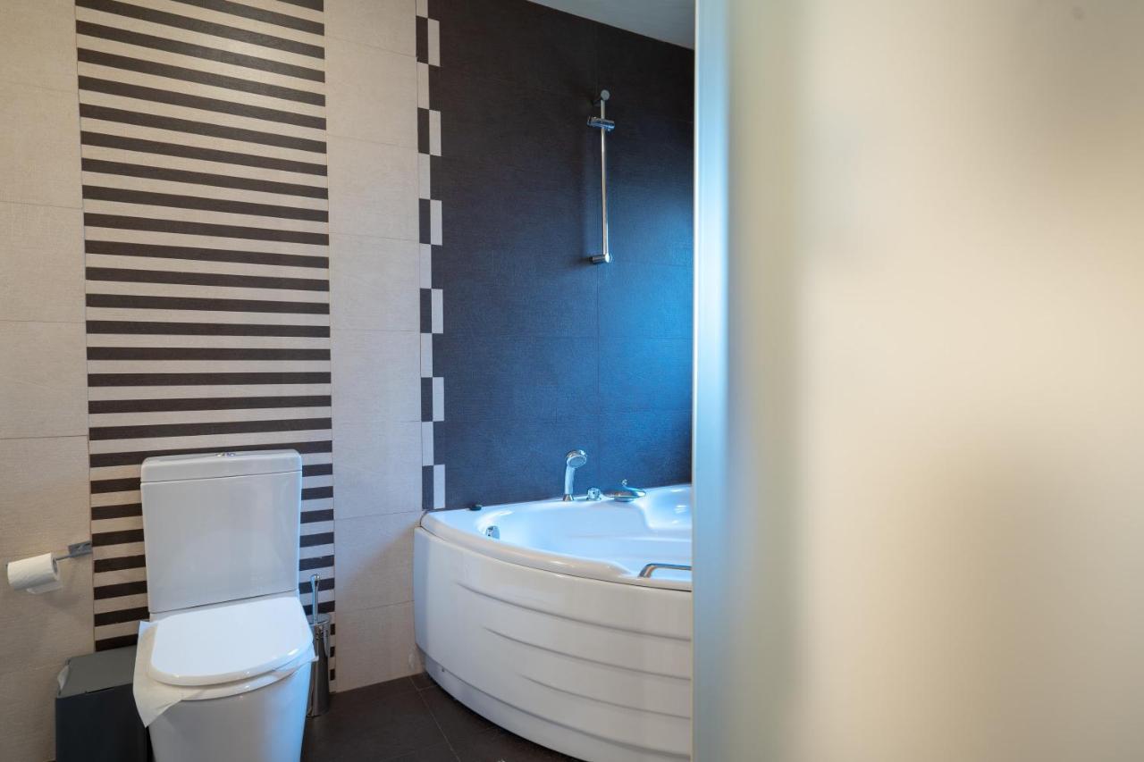 Acropolis Metro St.3 Bedrοοms 6 Persons Maisonette Athen Eksteriør bilde